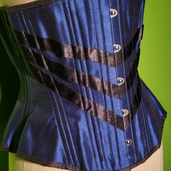 BEAUTIFUL BLUE TIMELESS TRENDS CORSET - Picture 2 of 5